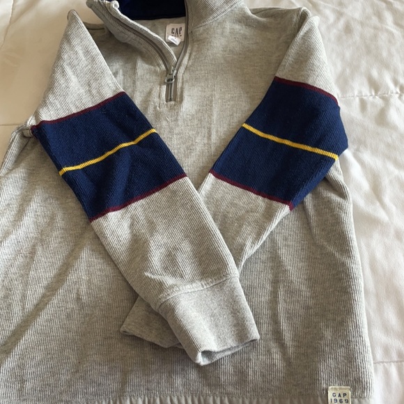 Boys Gap sweater - Picture 4 of 4